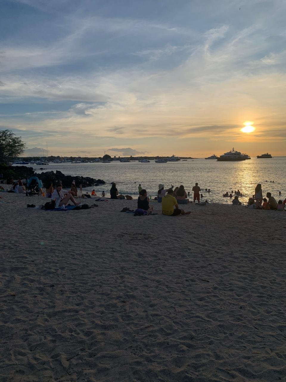 mann-beach-san-cristobal